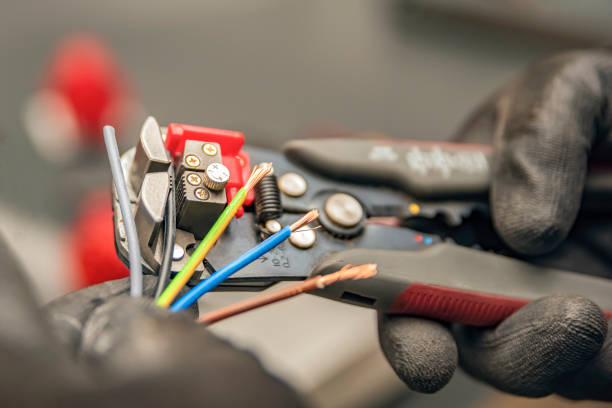Best Licensed Electrician  in Newell, WV